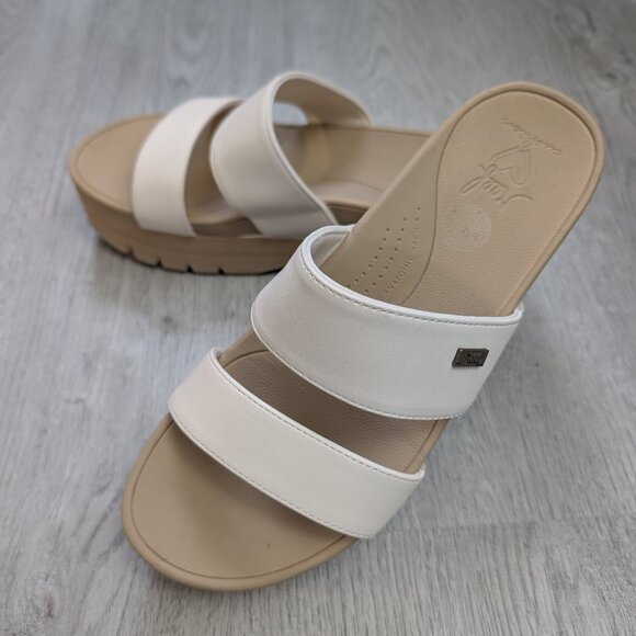Reef Women's Cream Sandals - Size 9 - Picture 1 of 7